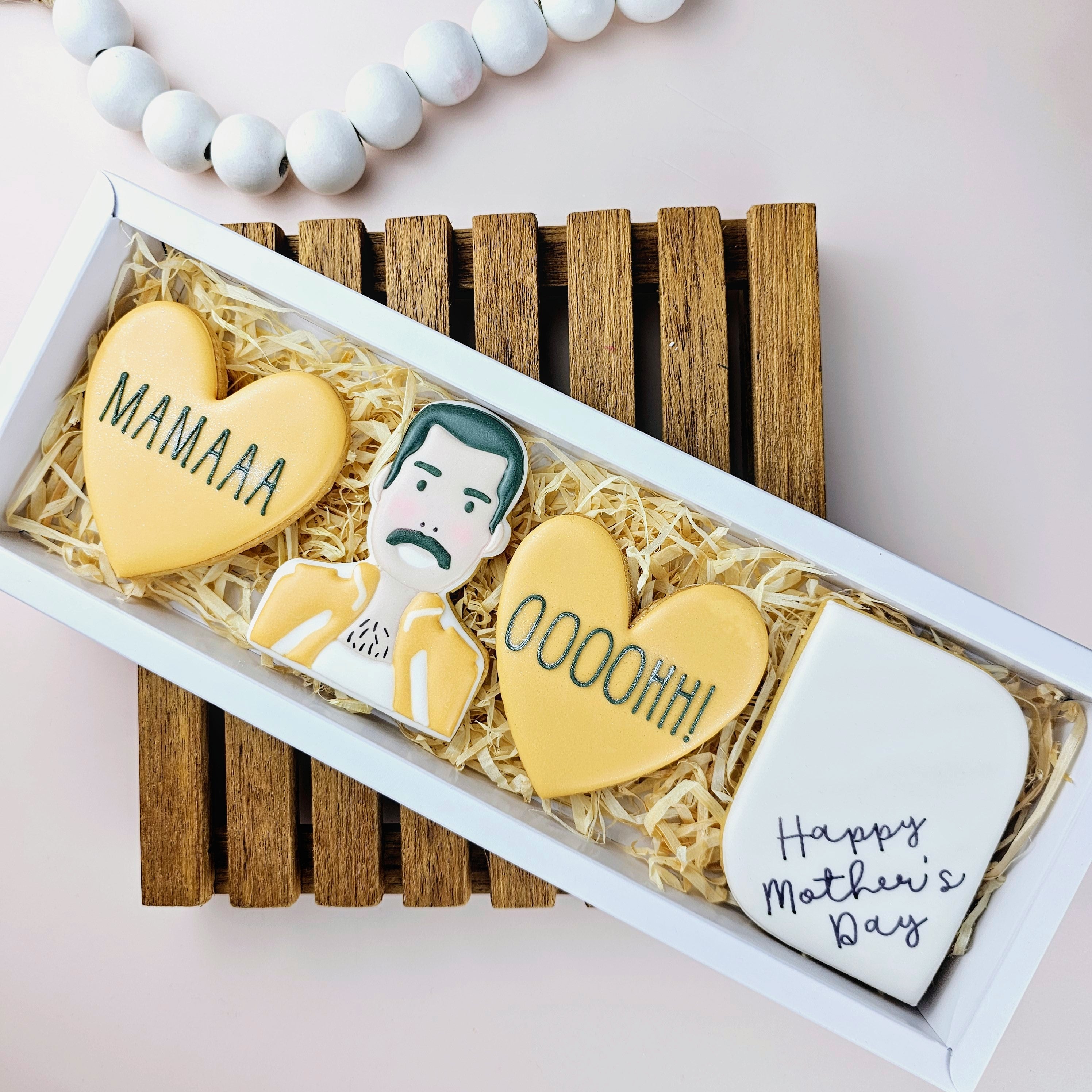 Queen Box – Little C Bakery